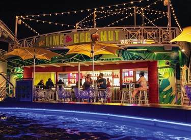 Royal Caribbean International, Navigator of the Seas, Lime and Coconut, NMorley.jpg